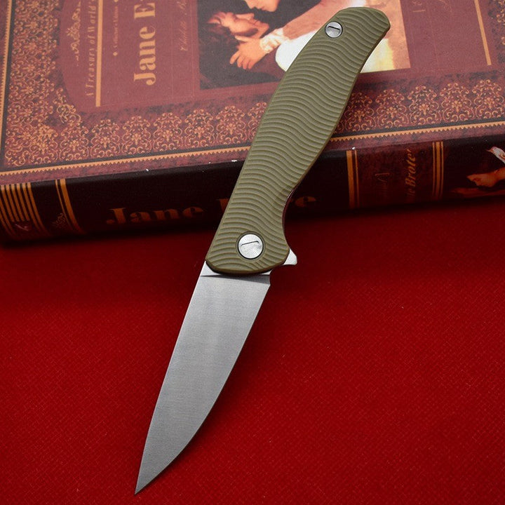 Experience the Outdoors like Never Before with the Outdoor Folding Knife