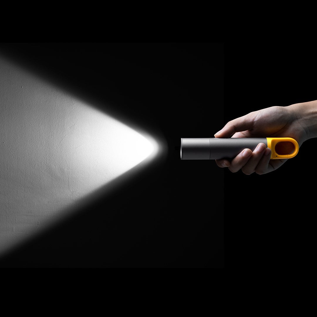 High Lumen Zoomable Camping Flashlight Long Battery Life